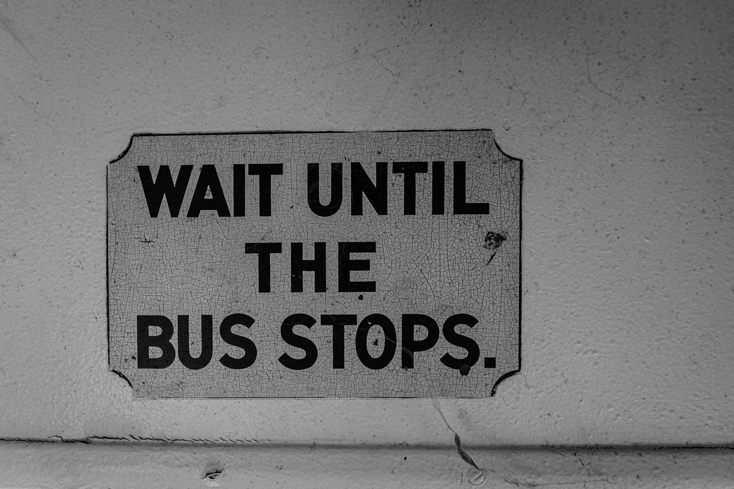 Abandon bus, sign